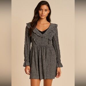 Moon river women’s gingham mini dress with long sleeves small